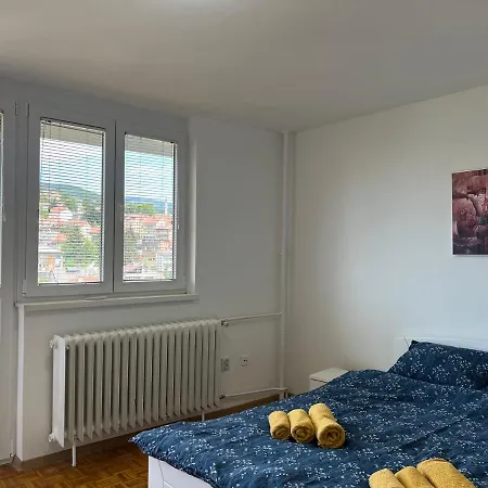 Bright 2-bedroom With Balcony And Parking Sarajevo